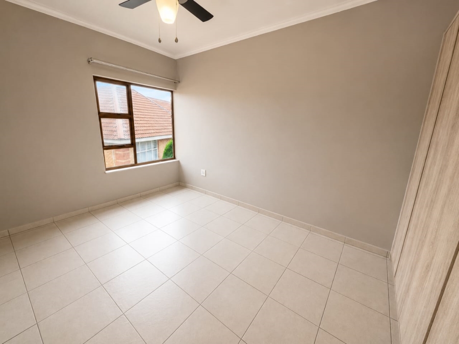 To Let 3 Bedroom Property for Rent in Langenhovenpark Free State